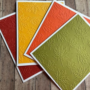 Tarjeta de notas con relieve de hojas de arce detalladas, colección de papelería de otoño, tarjetas de Acción de Gracias, interior en blanco, juego de 4 colores otoñales, para cualquier ocasión