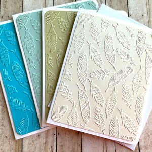 Juego de papelería con relieve de plumas, 4 tarjetas con notas en blanco en el interior, hechas en tonos del suroeste, perfectas para cualquier ocasión, regalos para escribir cartas