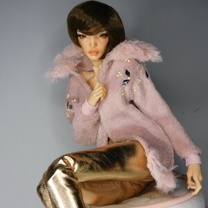 Fluffy coat for bjd doll msd size image 6
