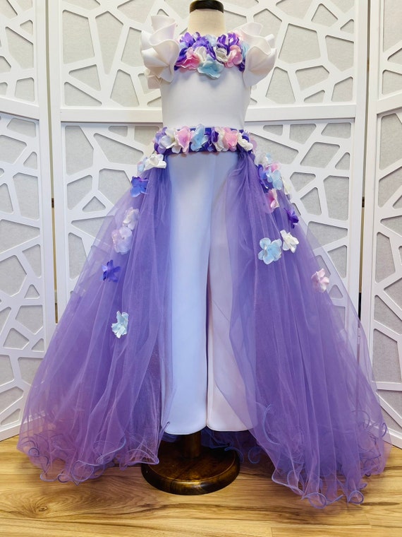 Pretty White Gown With Purple Organza Dupatta – bollywoodlehenga