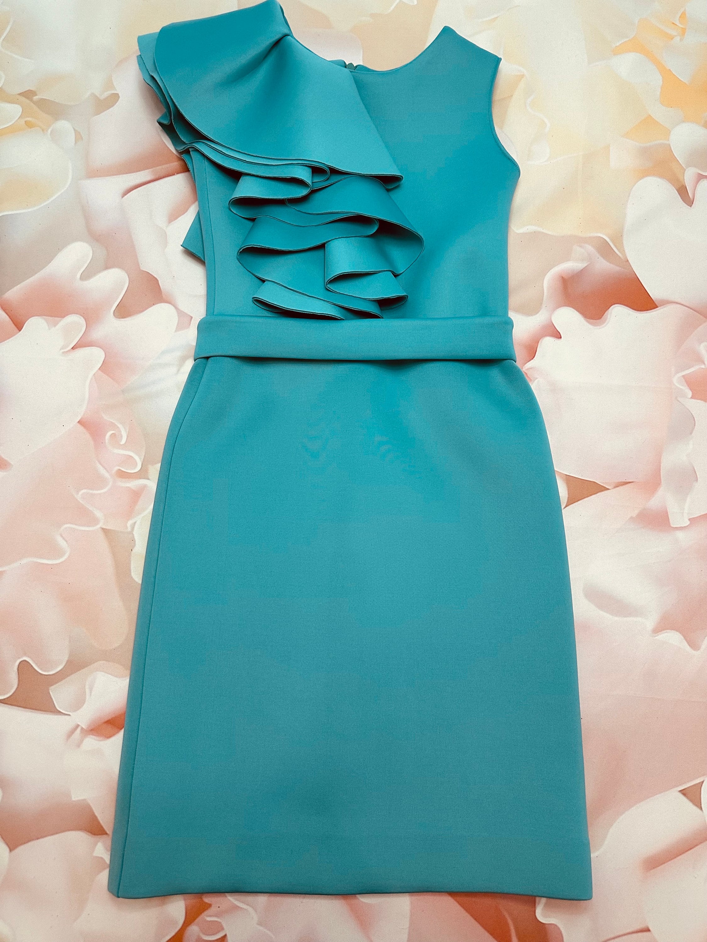 emphasis design dress The Emphasis in Fashion Design: Elevating Creativity Through Visual Focal Points