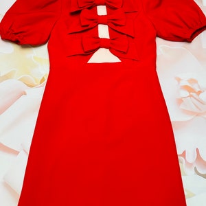 Robe de concours rouge pour filles, robe en polyester, tenue de concours pour fille, robe de concours personnalisée, robe de cocktail rouge, robe d'interview unique pour adolescentes