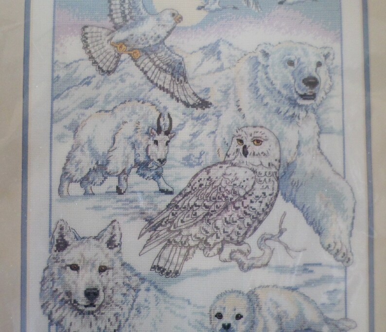 Dimensions North American Beauties animal embroidery needlecraft kit Vintage cross stitch kit