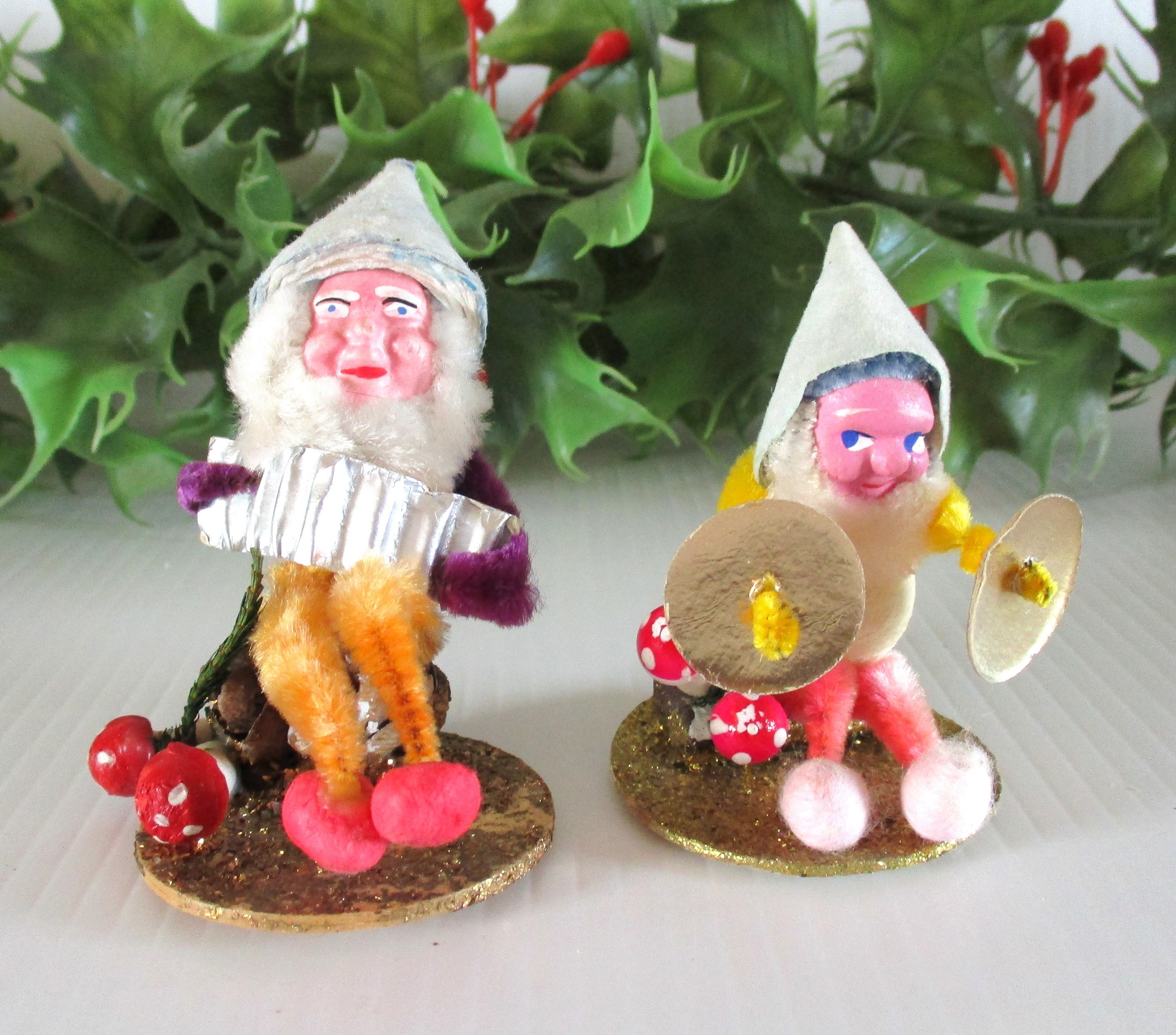 Vintage Pinecone Elves, Chenille Elf , 1950s Christmas Decorations 