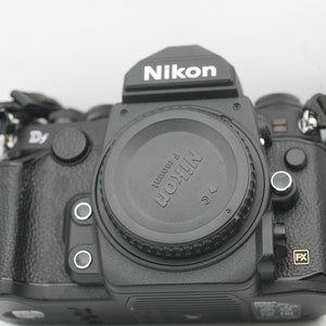 Nikon Df full Frame Digital Camera image 1