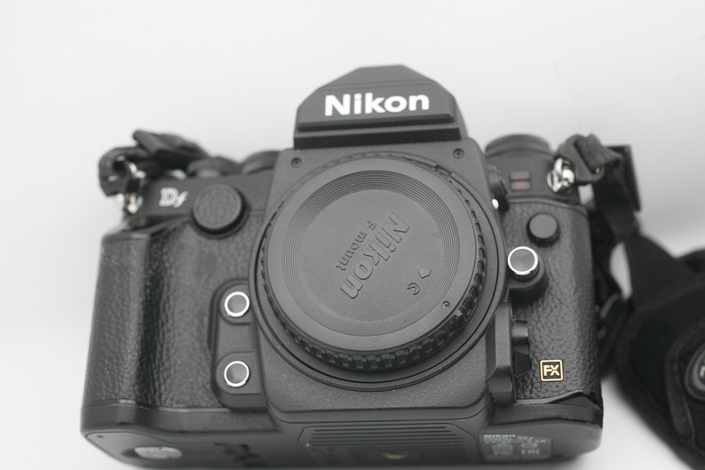 Nikon Df full Frame Digital Camera image 1