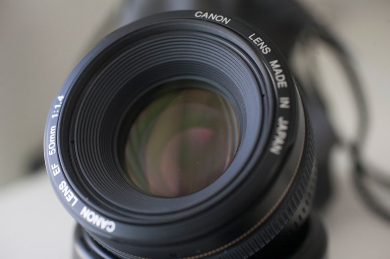 Fall Special Canon 50mm f1.4 EF w hood pouch and caps