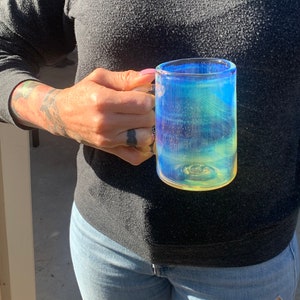 Tasse en verre à changement de couleur, tasse à café et à thé soufflée à la main, tasse en verre irisé, cadeau en verre borosilicaté résistant à la chaleur pour buveur de café et de thé