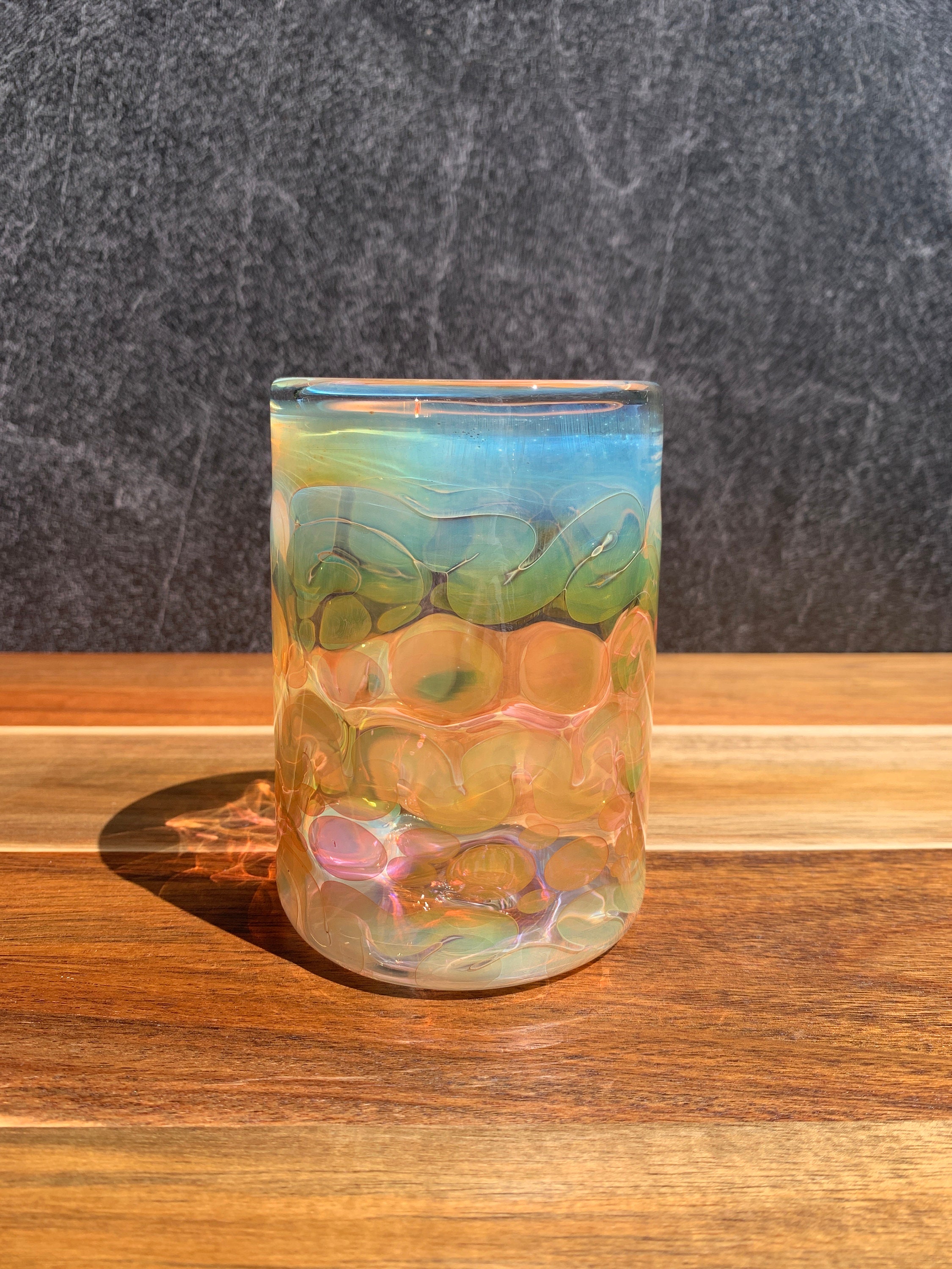 Color enhancing drinking glass handblown cup for beverage cocktail glass iridescent tumbler heat resistant borosilicate glass drinkware