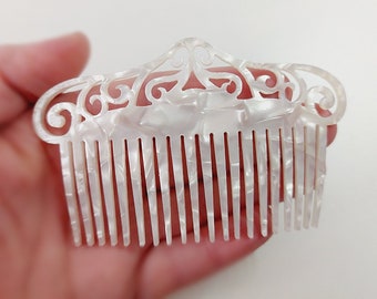 Mother of Pearl Bridal Hair Comb, White Bridal Hair Comb, Mother of Pearl Hair Accessory, Wedding Hair Comb, Spanish Wedding Hair Comb