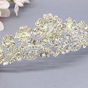 Silver Bridal Tiara Wedding Tiara Rhinestone Wedding Crown Crystal Tiara Bridal Hair Accessory Bridal Headpiece Crystal Wedding Headpiece