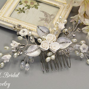 Bridal Hair Comb, Wedding Hair Comb, Bridal Headpiece, Crystal Wedding Headpiece, Bridal Hair Accessory, Bridal Headpiece, Flower Headpiece