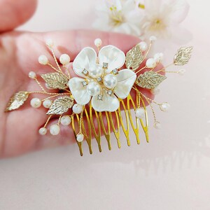 Wedding Hair Comb Gold Floral | Bridal Hair Accessories | Rhinestone Flower Headpiece | Classic Bridal Comb | Wedding Hair Piece