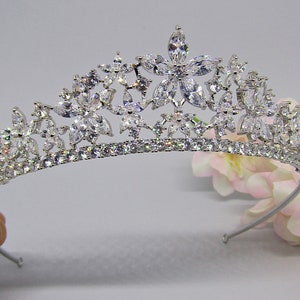 Crystal Bridal Tiara Wedding Tiara Crystal Wedding Crown Silver Bridal Crown Wedding Headpiece Wedding Hair Accessory Bridal Hair Piece
