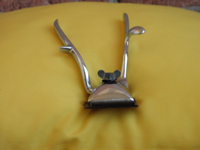 Old Hand Hair Clipper Vintage Manual Beard Clipper Barber Etsy