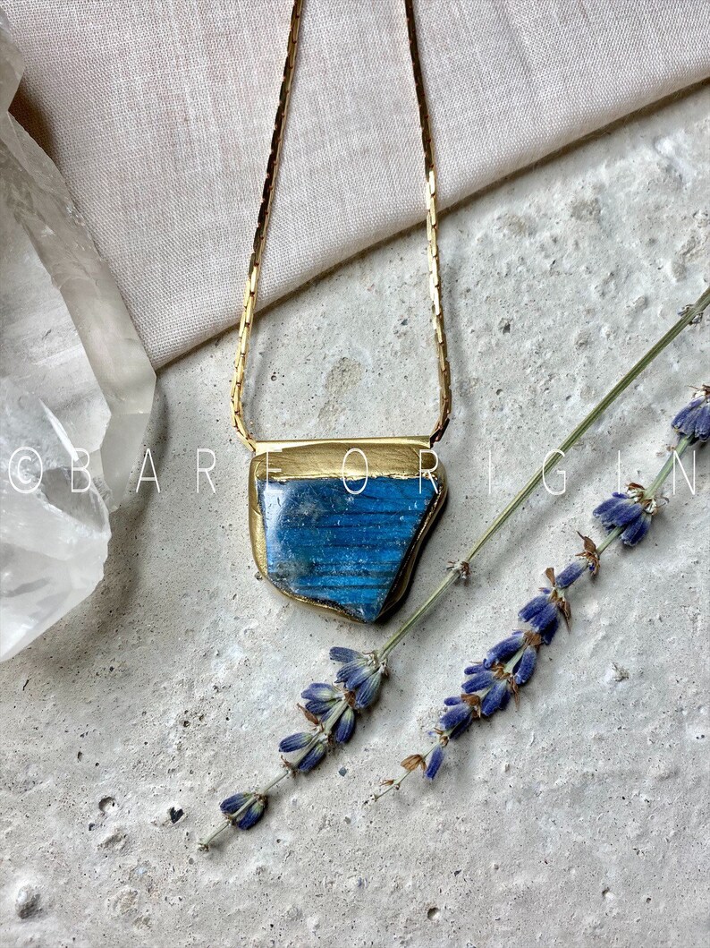 Blue Flash Labradorite Necklace