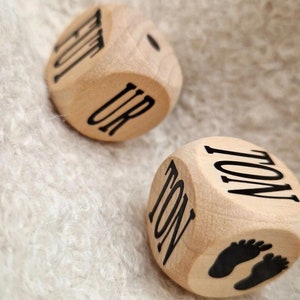 Original pregnancy announcement. Dice game. Future dad, future grandma, grandparents, godmother, godfather, aunt, uncle... Surprise gift idea.