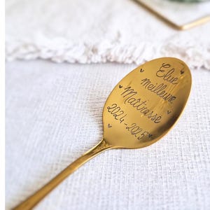 Personalized engraved teaspoon. Gift idea for Mother's Day, Grandparents' Day, Valentine's Day, pregnancy announcement, or as a gift for mom or dad. Handmade.