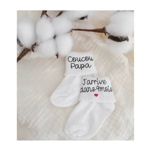 Baby socks. Pregnancy announcement. Gift idea to announce a surprise. Future grandparents, godmother, godfather. Personalized. France image 4