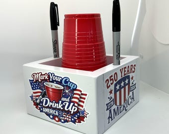 カップとマーカー付きのドリンクパーティー用マーカーホルダー（7月4日メモリアルデーパーティー用）