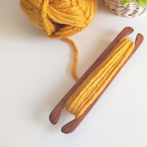 Weaving shuttle for hand loom, Weavers stick shuttle, Flat wooden shuttles