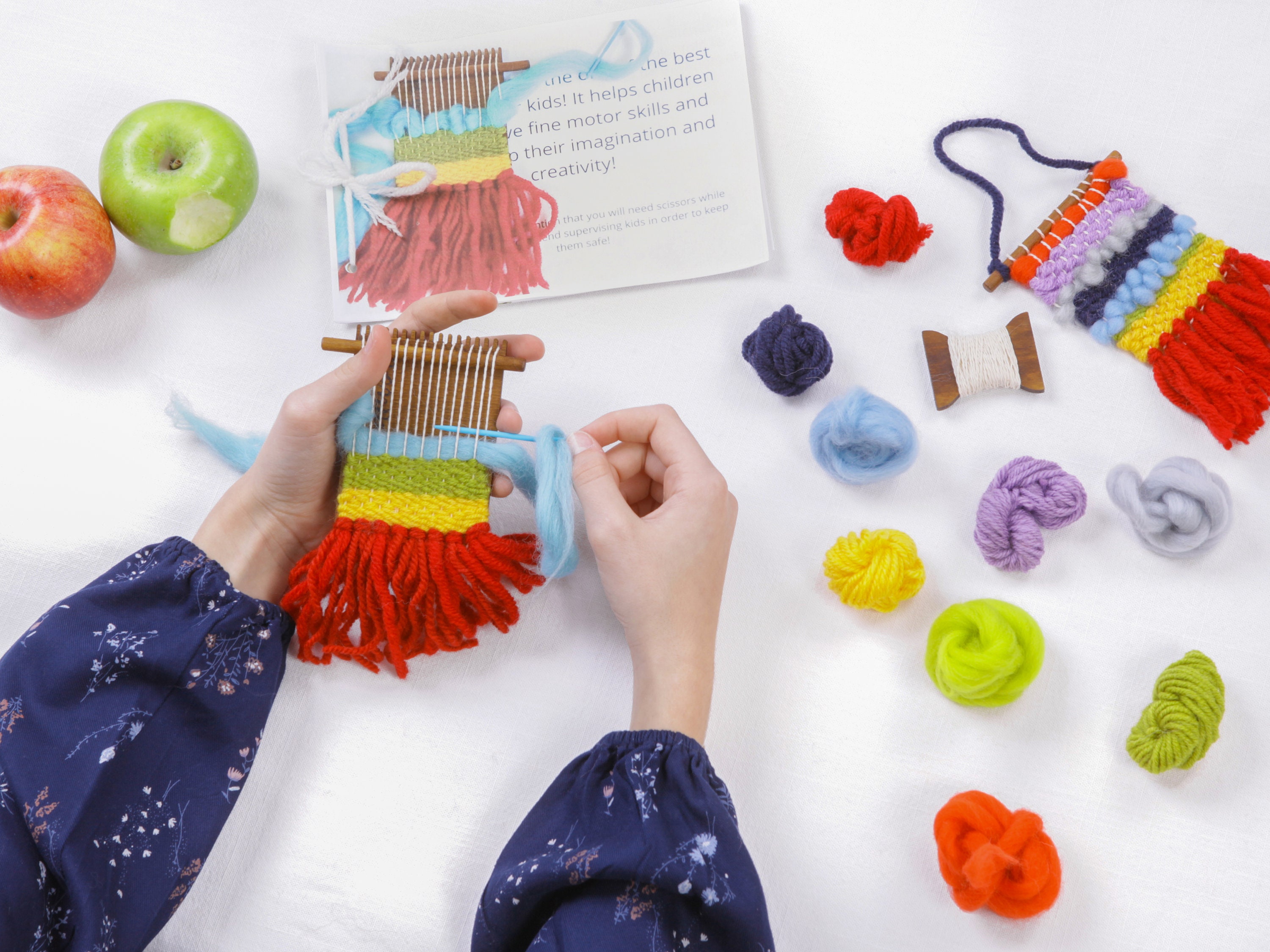 Weaving craft kit Mini weaving loom and yarn Complete kit | Etsy