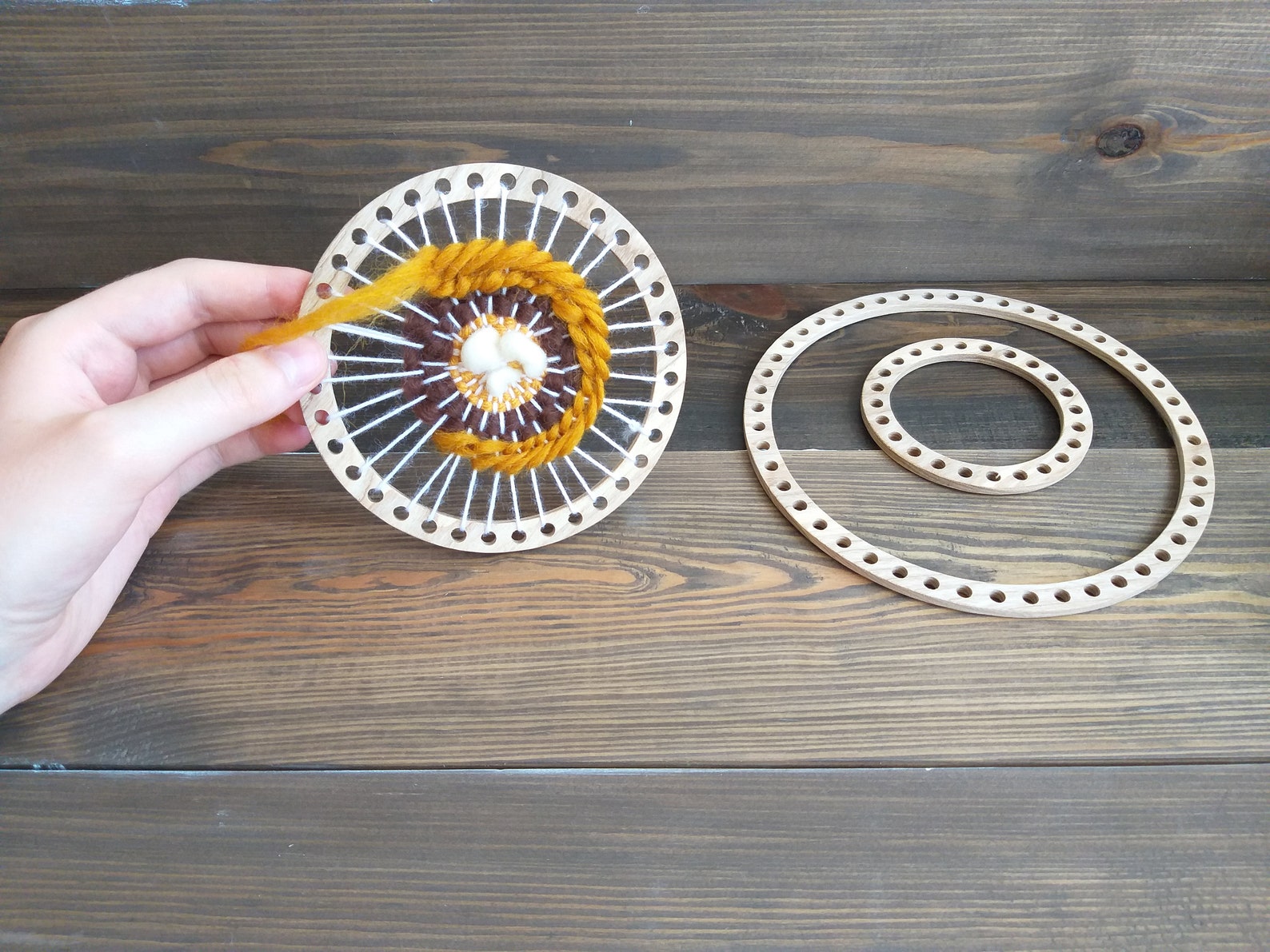 3 pack of round looms Wooden circle looms and yarns Weaving Etsy