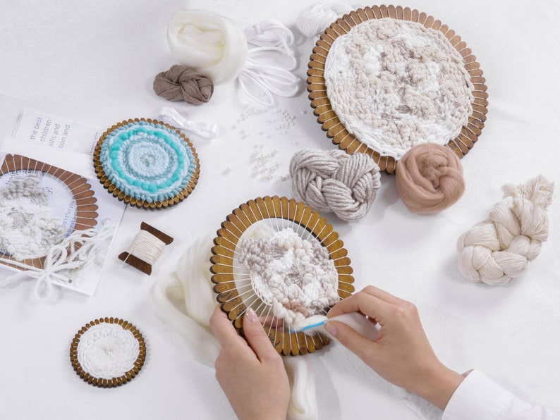 Round weaving loom kit for beginners Circle looms with yarn Etsy