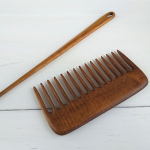 Wooden tapestry needle and weaving comb, Set of 2, Handy weaving tools for hand loom
