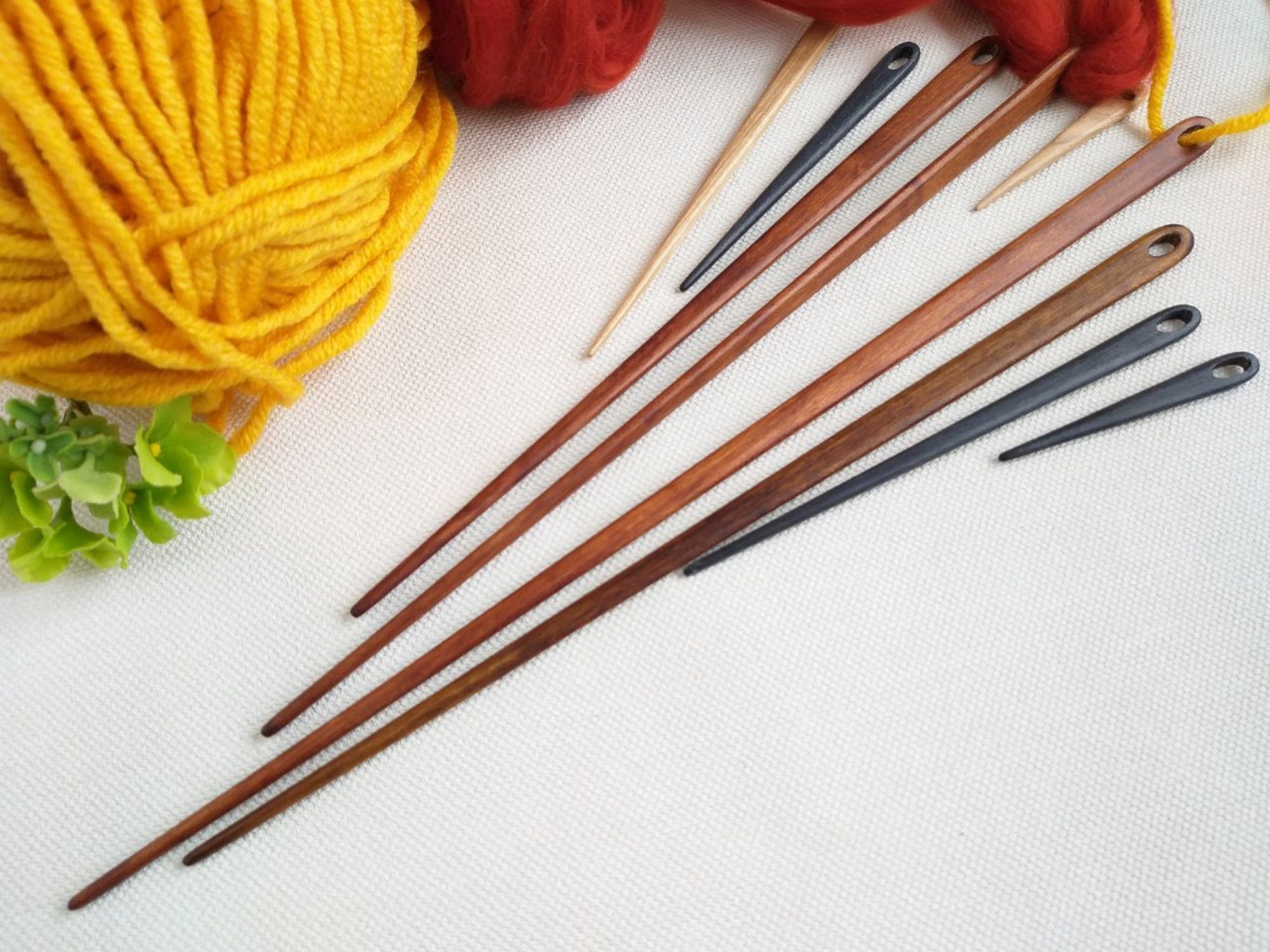 Pack of 2 Weaving Needles, Smooth and Pointy Wooden Tapestry Needle, Hand  Carved Tools, Various Length -  Sweden