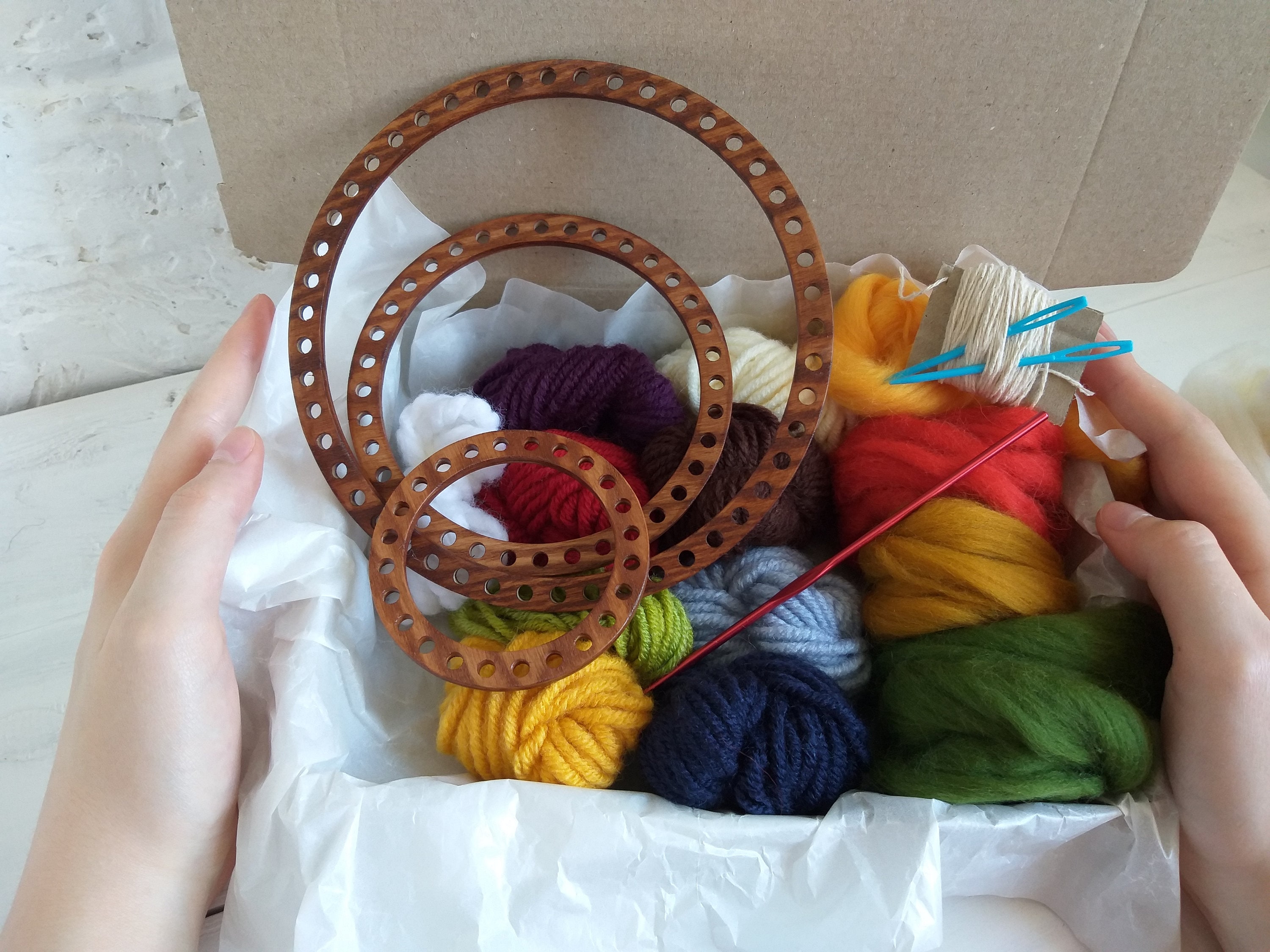 Round weaving loom kit with yarn Circular weaving kit for Etsy