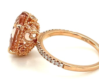 Anello di fidanzamento vintage con morganite ovale: accento di diamanti Art Déco in oro rosa