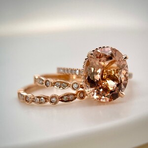 2.5-5ct Vintage Morganite Bridal Trio Ring Set, Oval Morganite Engagement Ring, Diamond Wedding Band, 14K Rose Gold, Vintage Wedding Ring