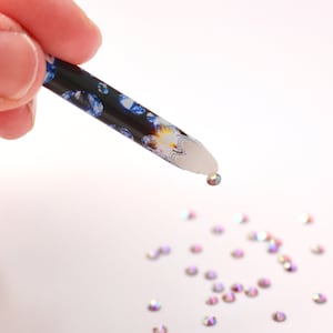 Wax pencil for applying crystals - Swarovski crystal applicator for dot mandalas and painted rocks