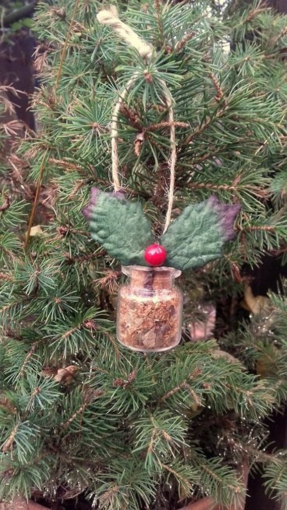 Herb filled Resin Leaves /& Stars Yule Decorations Christmas Decoration