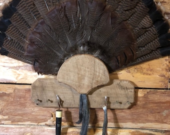 Rough sawn oak multi beard turkey fan plaque