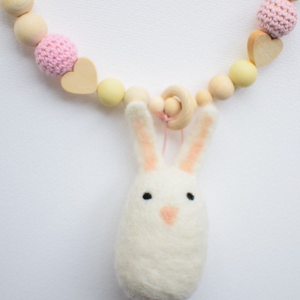 Kinderwagenkette Hase aus Holz und Filz,handgemachte Filz Hase und Holz kette,BabyGeschenk