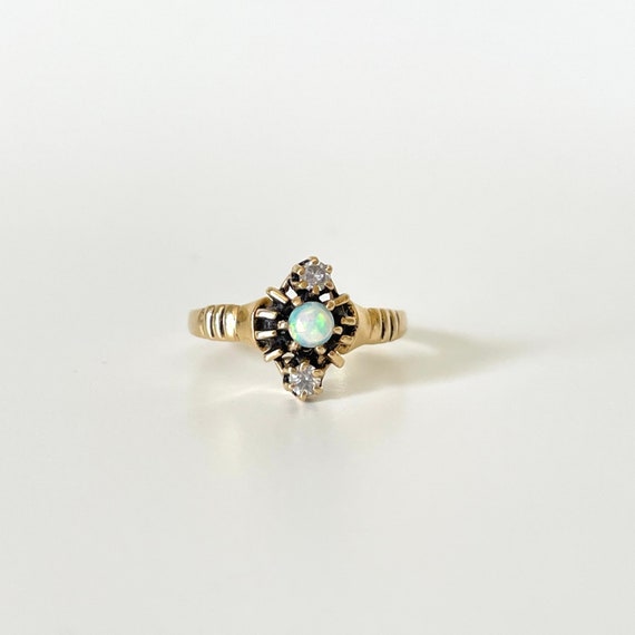 Dainty Victorian style 14k Opal & Diamond Ring - image 1