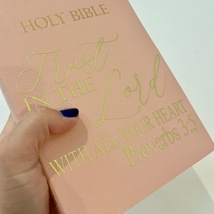 Personalized Bible Custom KJV/NKJV/NIV Gift Holy Bible Faux Leather King James VersionBaptismsWeddingsChristeningsBirthdayGifts Pink Bible w/Gold