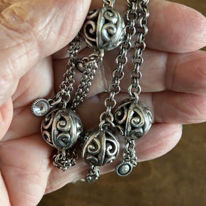 Brighton chain necklace with filigree ball silver tone bild 6