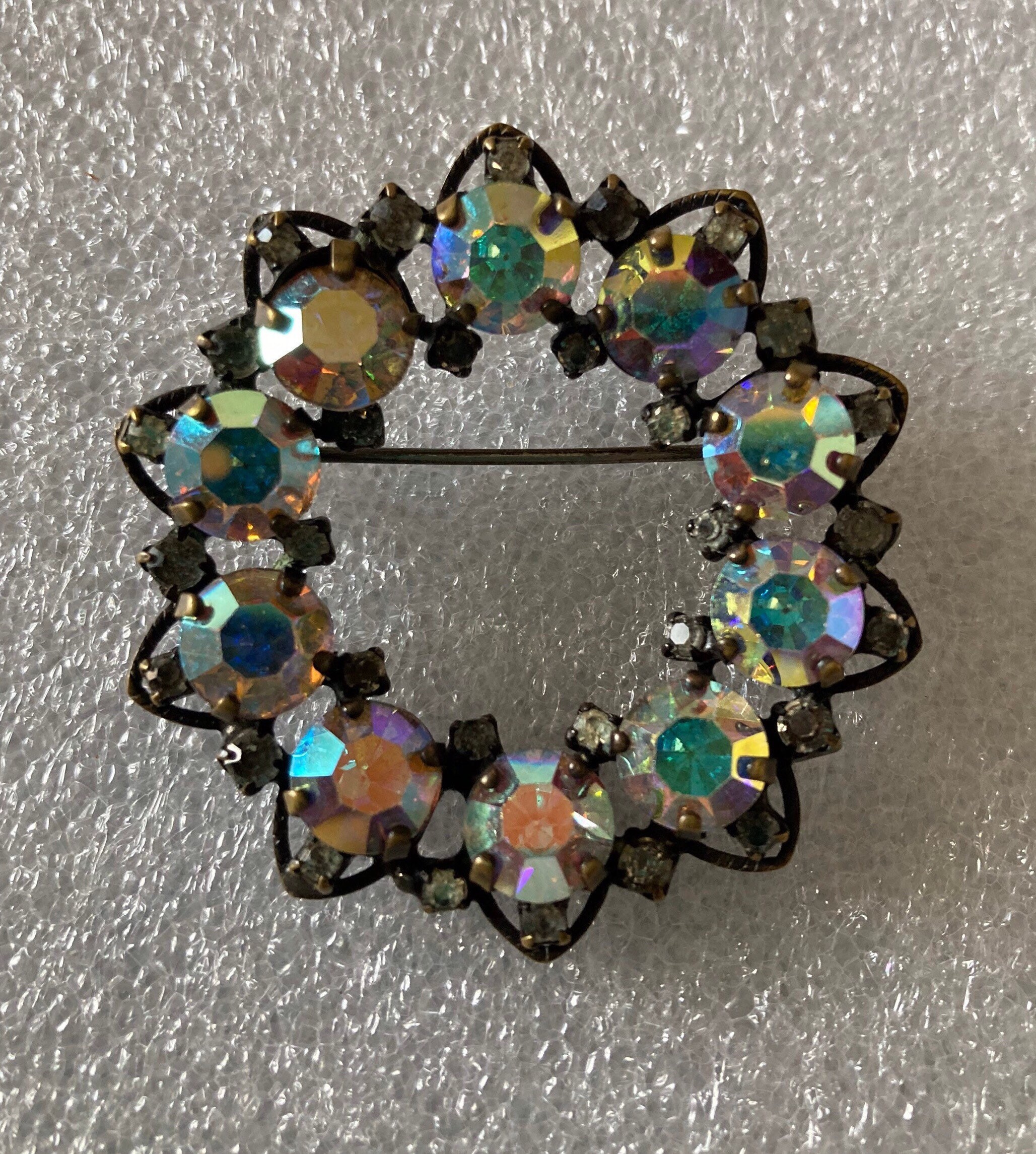 Warner Brooch - Etsy