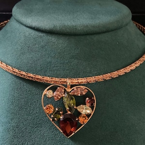 Heart pendant multicolored rhinestones omega choker goldtone