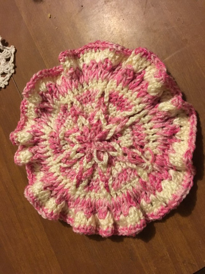 Hand Crocheted Star Pattern Kitchen Potholder Set