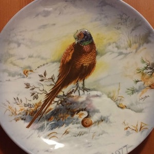 Collectible ceramic dish / English porcelain "Crown Staffordshire Plaque Cock o' the North" Christmas 1977 / vintage hand-painted