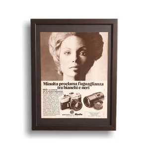 Pubblicità originale italiana poster vintage fotocamera / macchina fotografica Minolta SR3T303 e obbiettivi Rokkor- Anno 1973