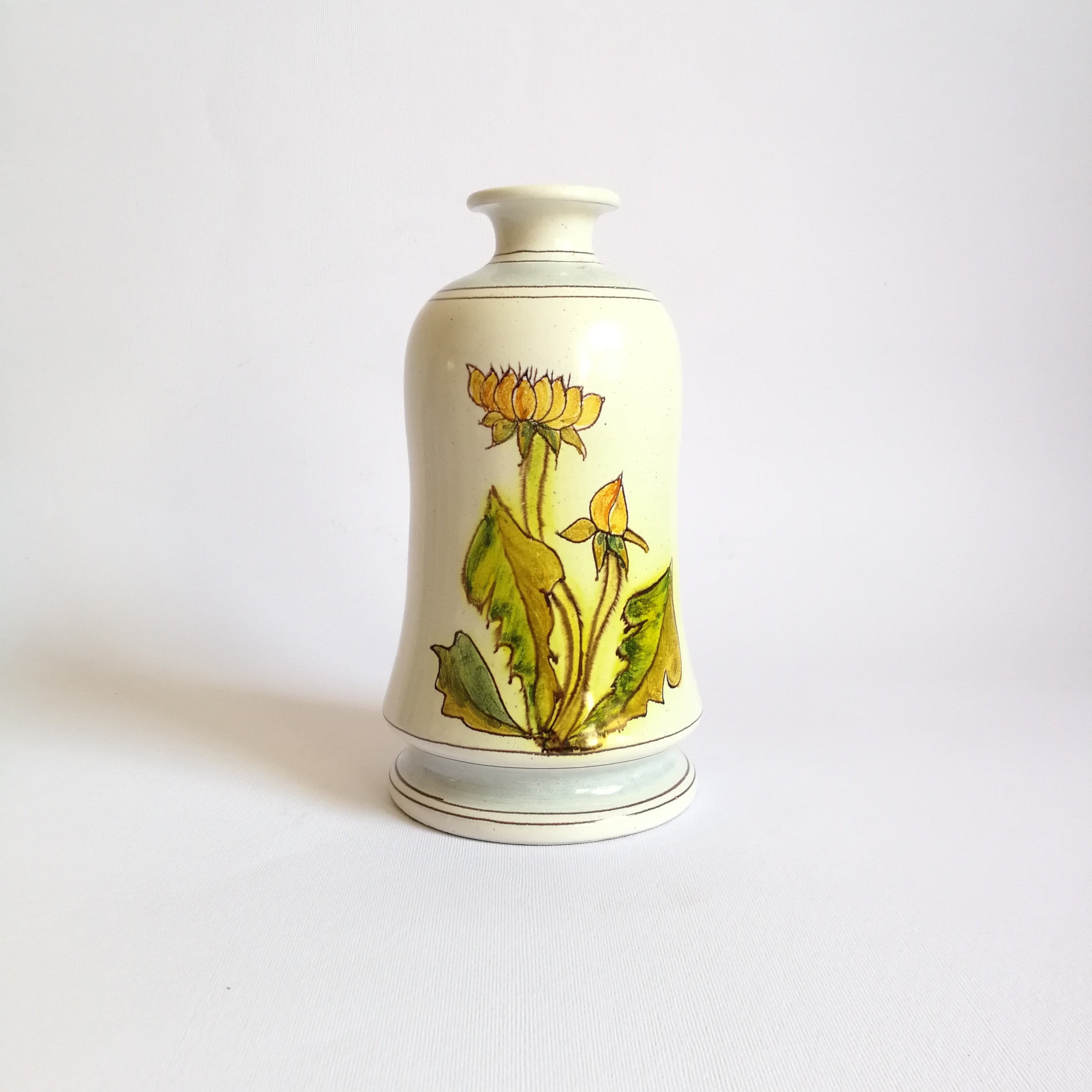 ☆アンティーク・イタリアの土器?・高さ29㎝・幾何学模様に人顔