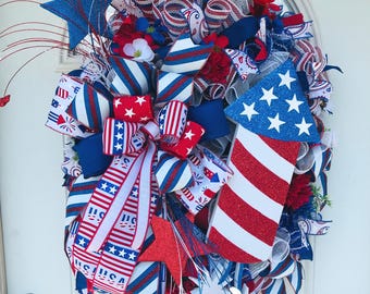 Patriotic Americana Wreath: 4th of July Firework Decor