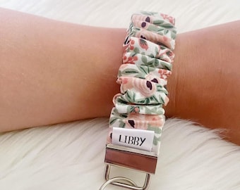 FLORAL SCRUNCHIE WRISTLET | Key Chain | Car Key Holder | Scrunchie Key Wristlet | Summer Wristlet |Floral Key Chain |Cute Key Chains for Her