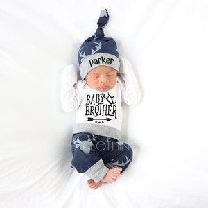 PERSONALIZED NEWBORN BOY Coming Home Outfit /baby Boy Hat/baby Shower Gift/newborn  Outfit /new Mom/expecting Mom Gift/ Baby Boy 