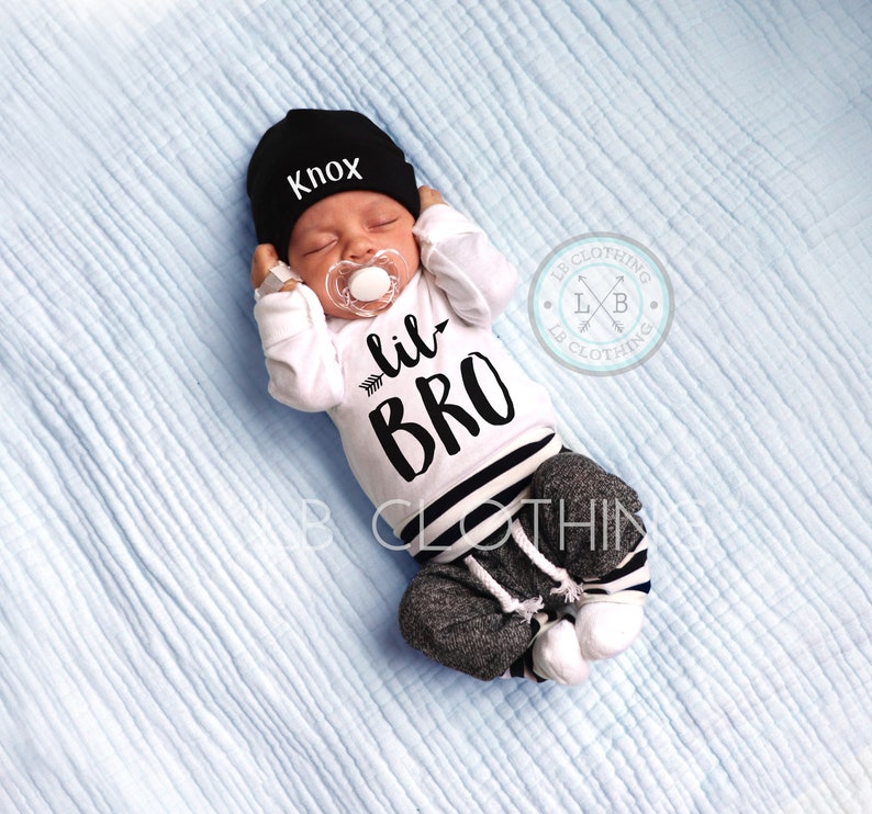 LITTLE BROTHER outfit, Baby Boy Coming Home Outfit/ Personalized Infant Baby outfit and Hat/ Monogrammed Baby Boy/ Baby Shower Gift image 2